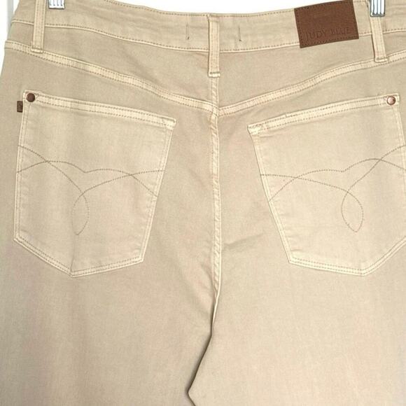 NEW Judy Blue High Waist Garment Dyed Destroyed 90s Straight Bone Stretch Sz 18W - Picture 11 of 16